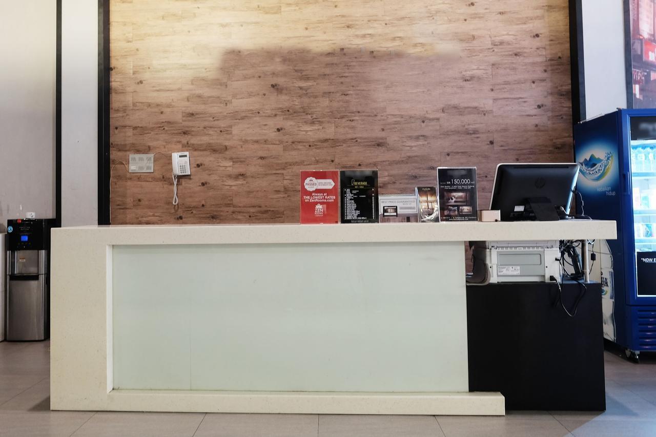 Albergue Juanda Airport Gedangan Exterior foto